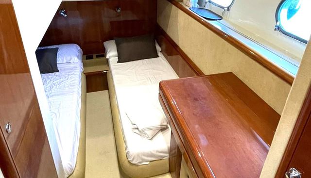 F620 yacht for sale 22