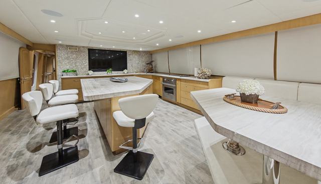 Savoir-faire yacht for sale 17