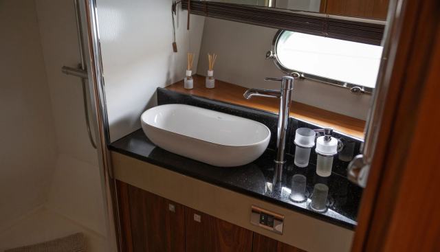 noname yacht for sale 19
