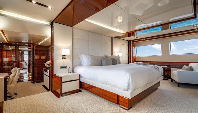 ALLORA yacht for sale 40