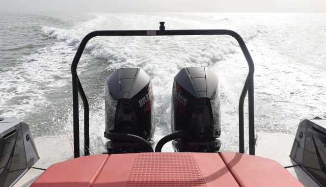 Brabus Shadow 900 Sun Top yacht for sale 73