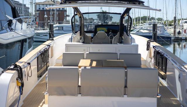 noname yacht for sale 30