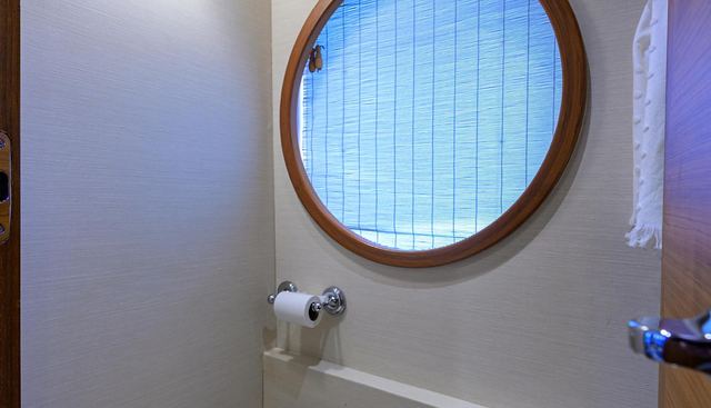 ST. TROPEZ yacht for sale 28