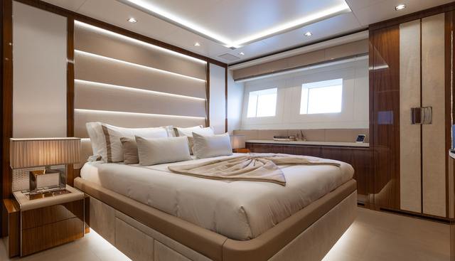 GOLDENEYE yacht for sale 23