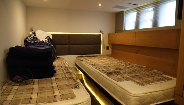 noname yacht for sale 32