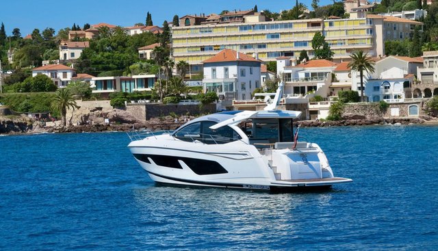 MAD 8 yacht for sale 8