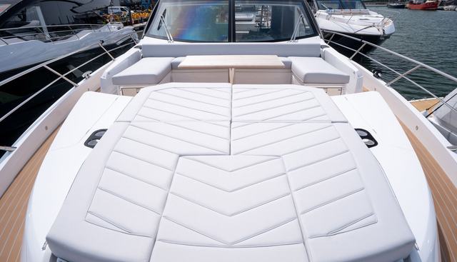 1282475 yacht for sale 10