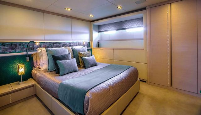 QUEEN ALLA yacht for sale 20