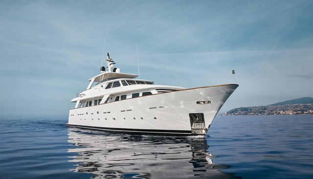 L'instant IV yacht for sale 50