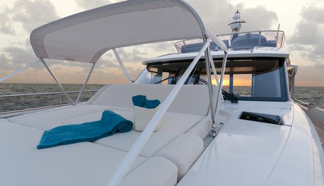 Greenline 48 Fly yacht for sale 7