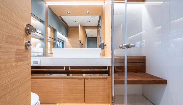 SIMON yacht for sale 34