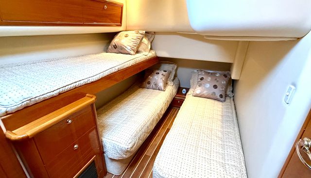 GOLDEN RULE yacht for sale 22