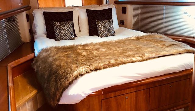 OCEAN THERAPY yacht for sale 13