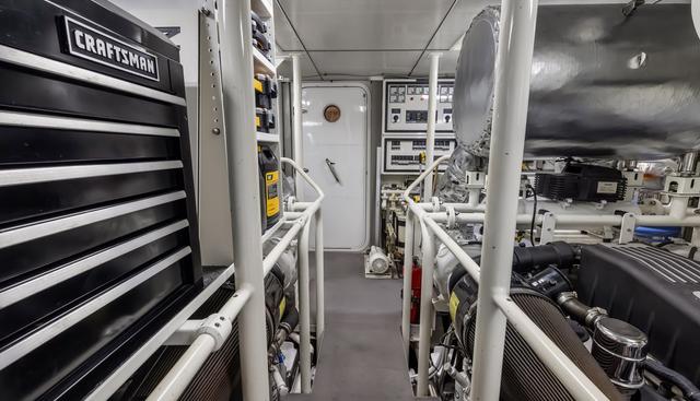 BRAVO yacht for sale 52