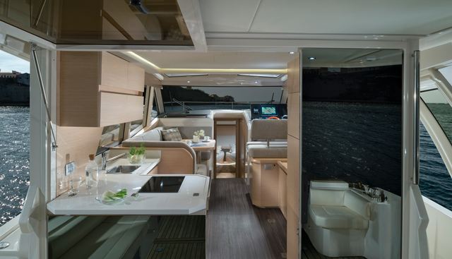 Greenline 39 yacht for sale 10