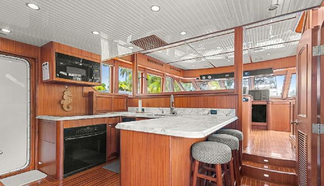 SEAS TO SEE yacht for sale 9