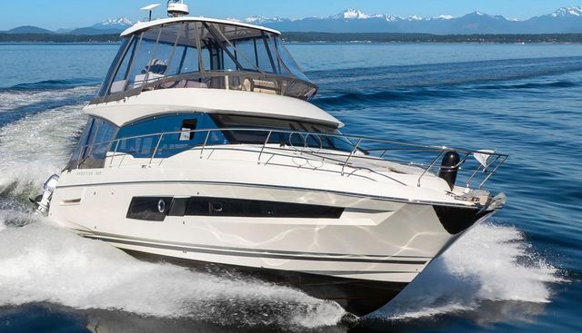Four at Sea yacht for sale 42