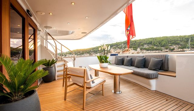 DE-DE yacht for sale 13