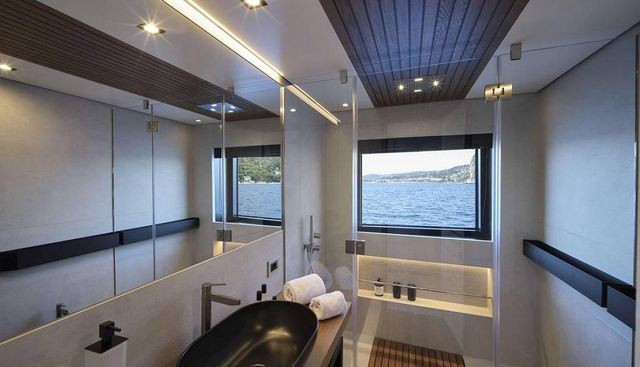 Carat yacht for sale 12