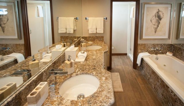 SERENITY yacht for sale 8