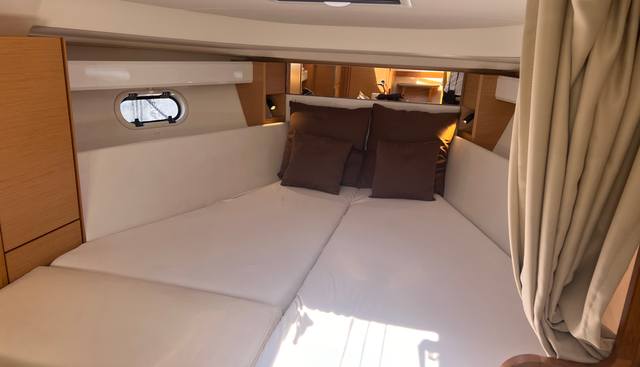 Sunrise I yacht for sale 4