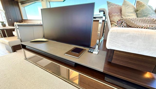 SEVEN yacht for sale 32