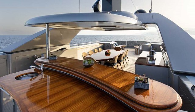 VIBRANCE yacht for sale 40
