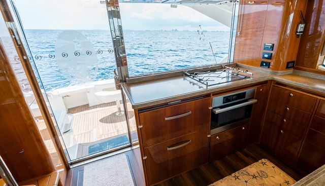Island Moon yacht for sale 12