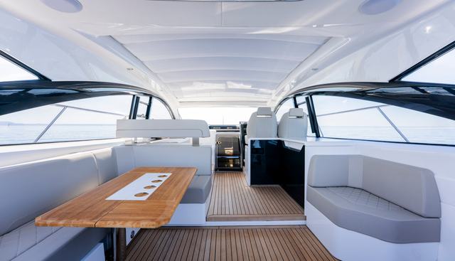 Fairline Targa 45 - Open yacht for sale 8