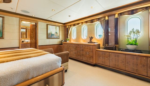 ELIS ET MAR yacht for sale 47