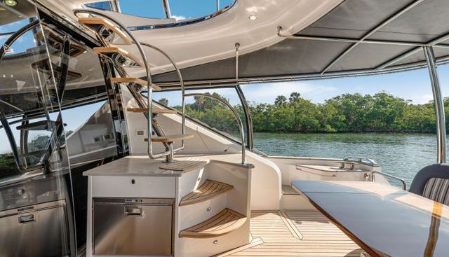 54 DAYBRIDGE yacht for sale 13