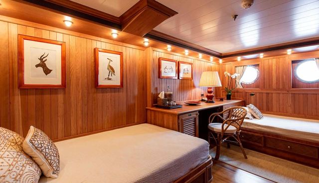 BLEU DE NIMES yacht for sale 27