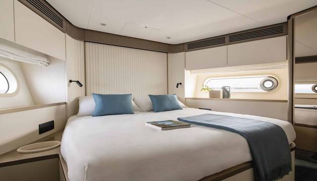 AZIMUT MAGELLANO 60 yacht for sale 23