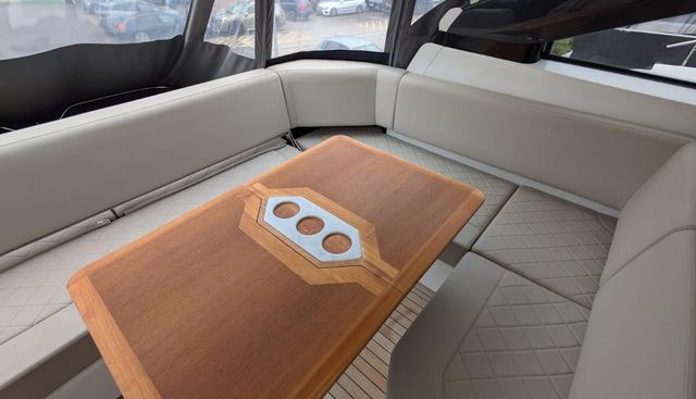 Tender Garage & Hi/Lo Swimplatform yacht for sale 29