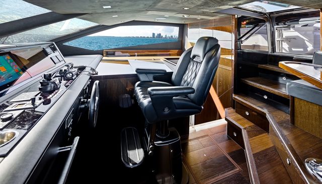 PURA VIDA yacht for sale 30