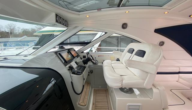 Equinox yacht for sale 17