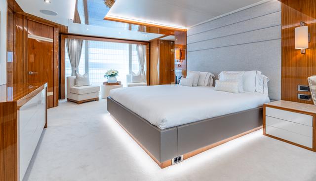 ALADDIN yacht for sale 25