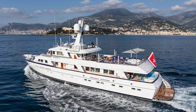 SYNTHESIS 66 yacht for sale 38