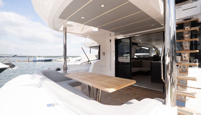 7252468 yacht for sale 14