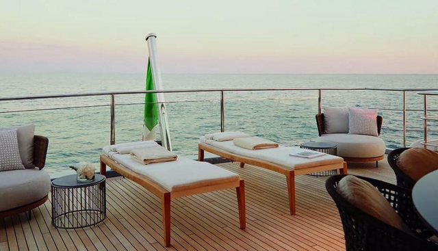 Watercolours yacht for sale 18