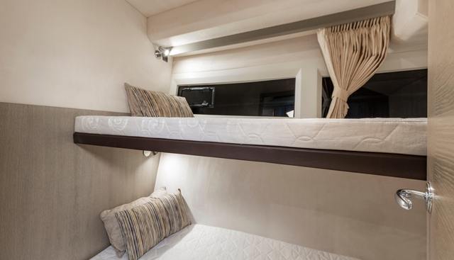 360FLY-052 yacht for sale 28