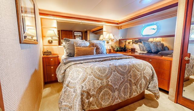 Snowbored yacht for sale 20