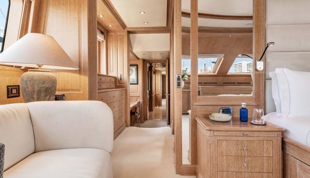 SOHO yacht for sale 22