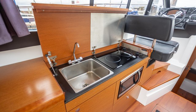 Myrt yacht for sale 13