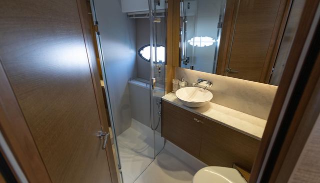 Final Fling yacht for sale 27