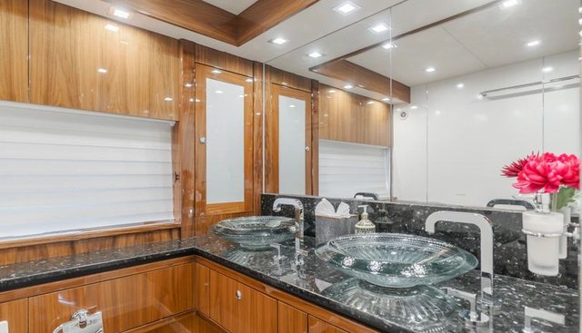 Indecent Proposal IV yacht for sale 78