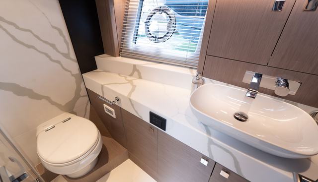 7252468 yacht for sale 45