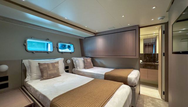 SL90A yacht for sale 43