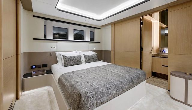LADY LUNA yacht for sale 35