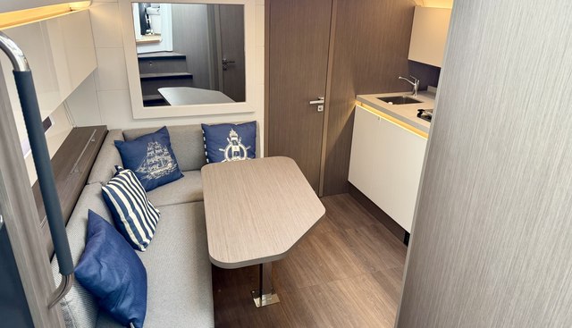 noname yacht for sale 33